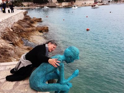 Marie, Hvar