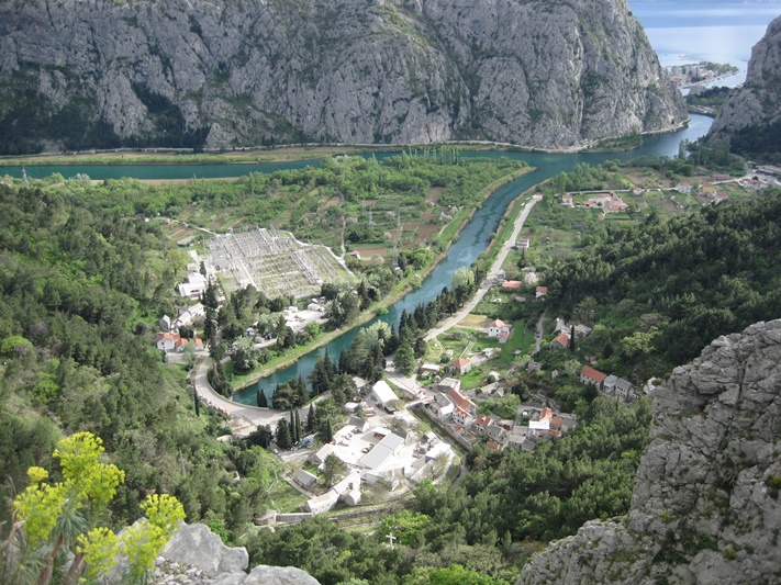 Cetina Canyon